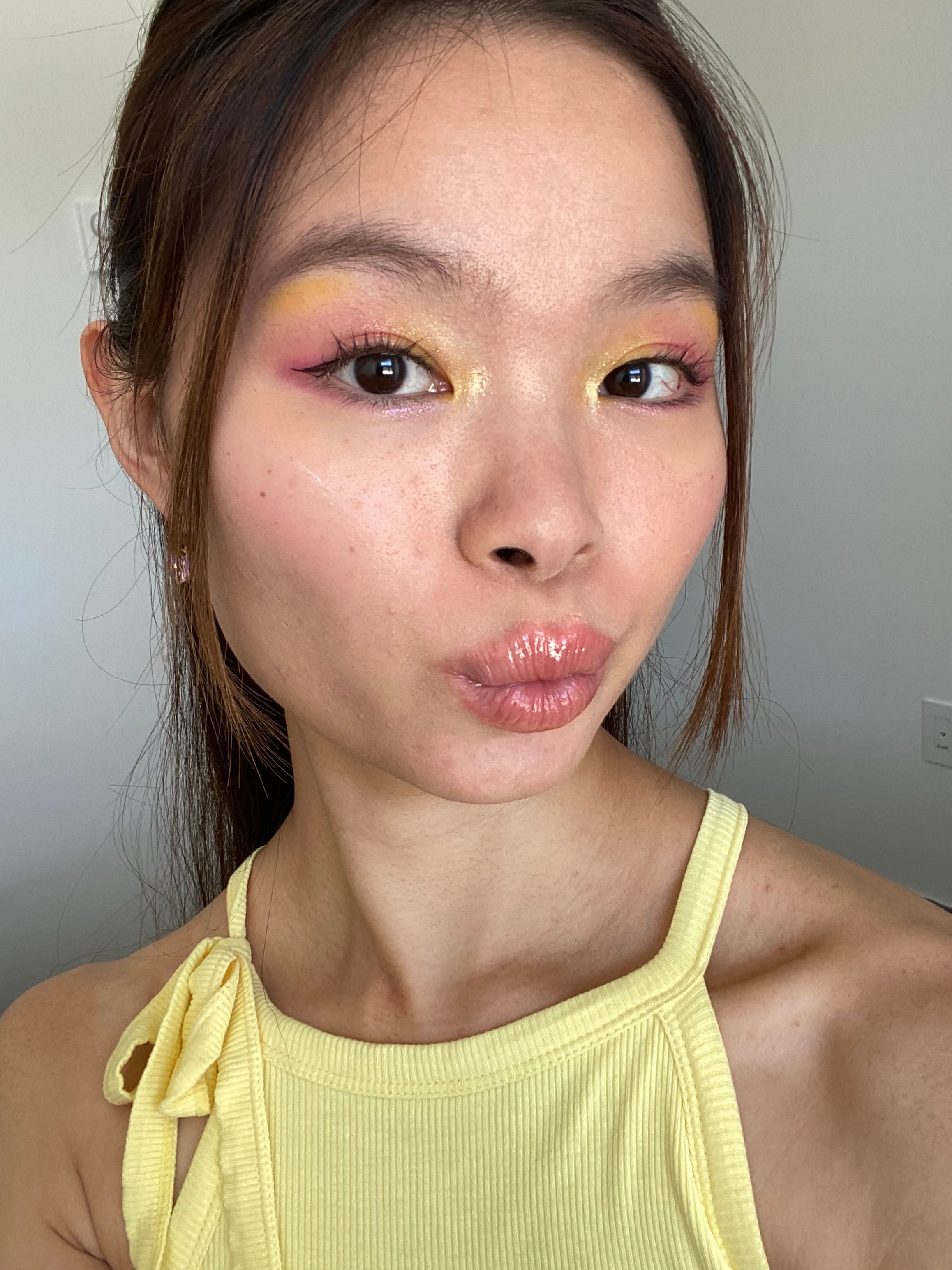 Leona Khong